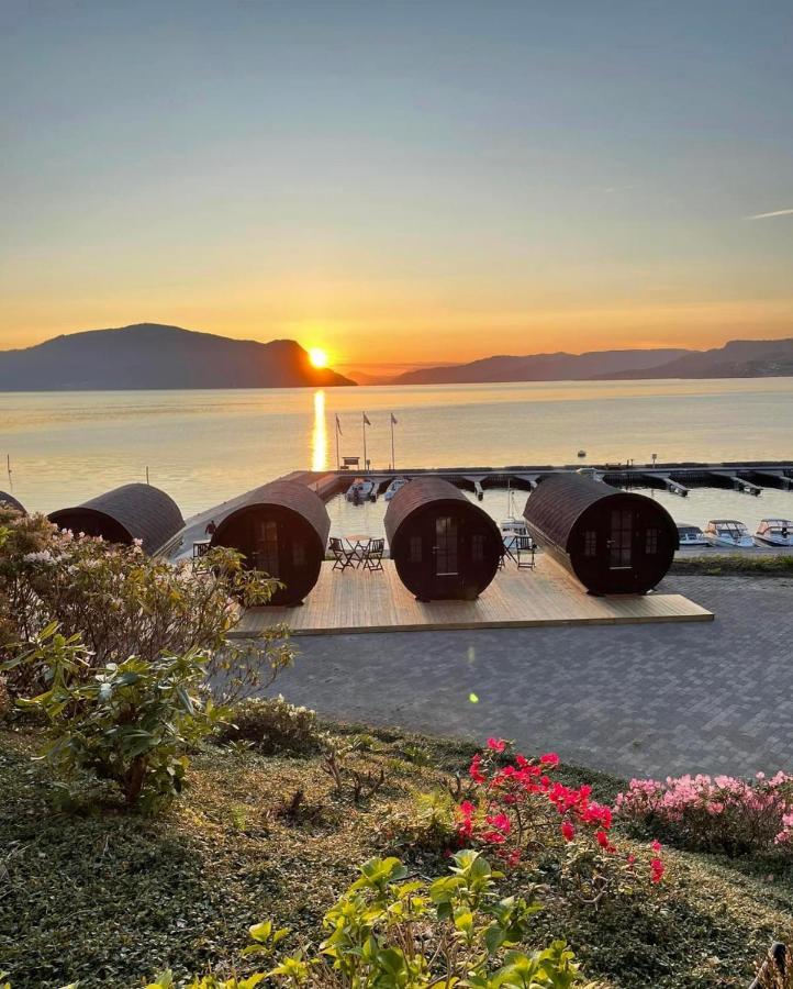Smaken Av Ryfylke Event As Overnatting, Bygningen Drives Ikke Som Hotell Hjelmeland Екстер'єр фото